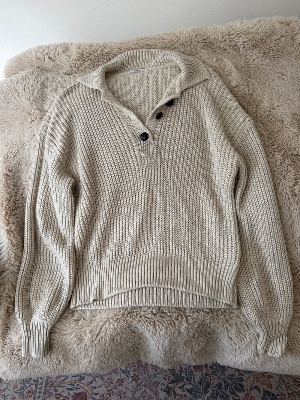 Steve Madden Cream Ribbed Collared Button Pullover